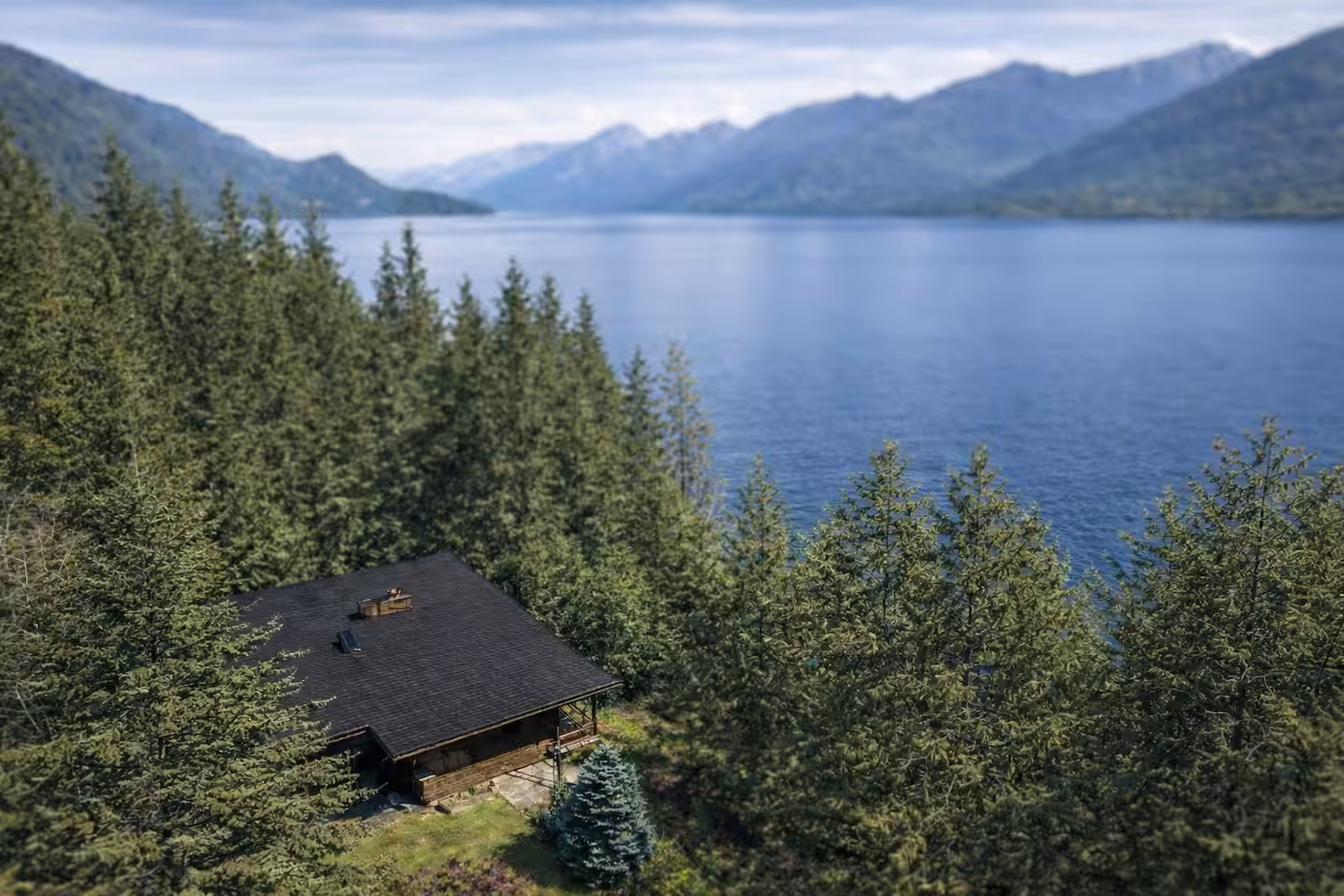 Kootenay Getaway Main Floor — lake-view home near Ainsworth 1