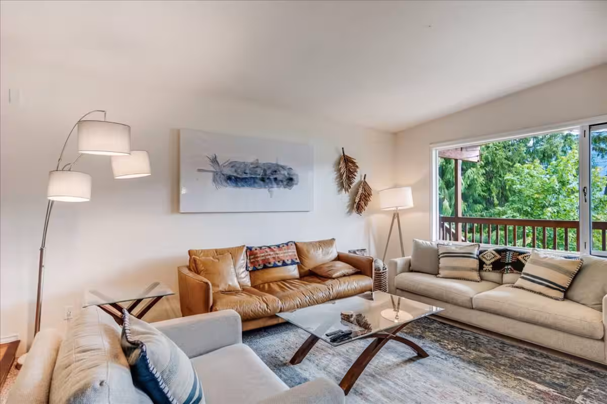 Kootenay Getaway Main Floor — lake-view home near Ainsworth 3