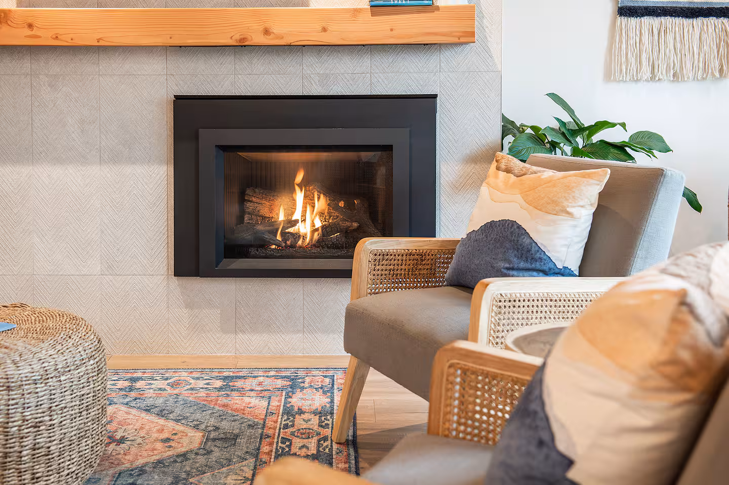 SHELTER Unit A — Scandinavian-inspired oceanfront suite 8