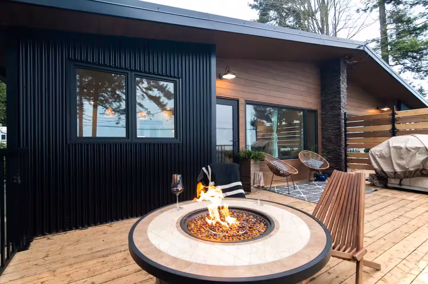 SHELTER Full Duplex — oceanfront property in Campbell River 2
