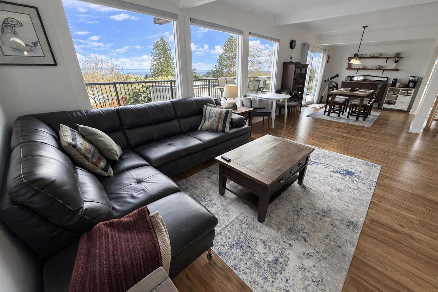 Seaview Suite — elevated deck with panoramic ocean views in Campbell River 5