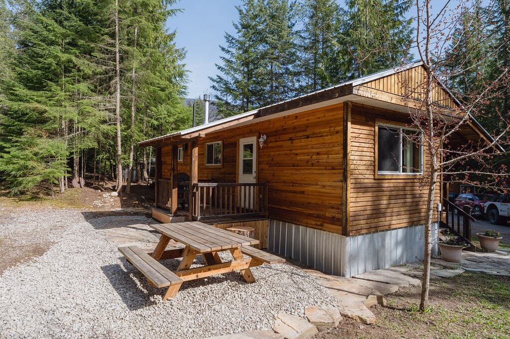 Crystal Cabin — forest retreat with sauna in Meadow Creek 7