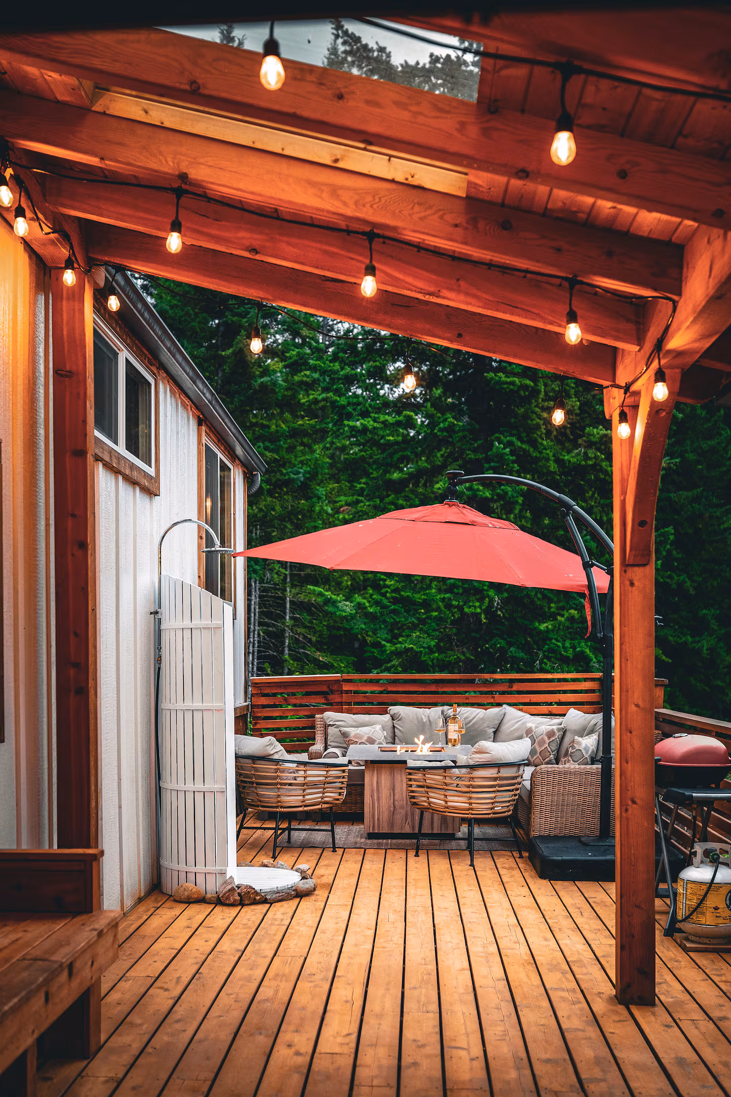 Enchanted Bluff House — secluded retreat in Meadow Creek 11