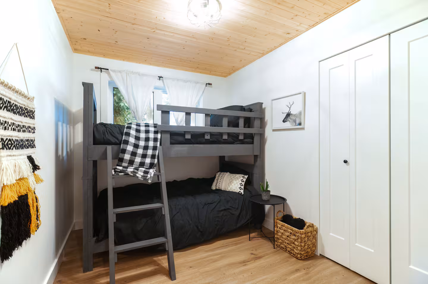SHELTER Unit A — Scandinavian-inspired oceanfront suite 7